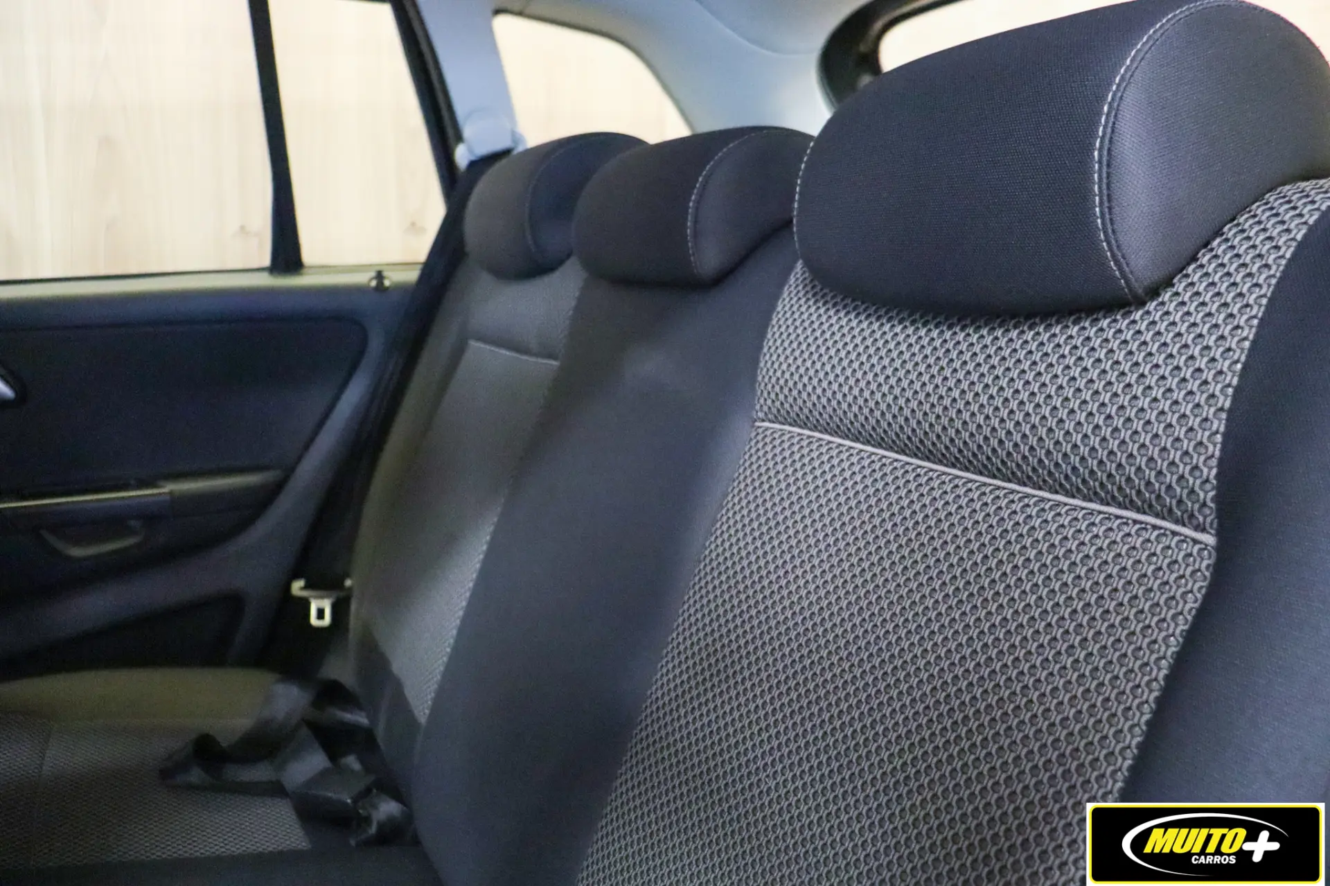 Volkswagen SpaceFox — foto 10