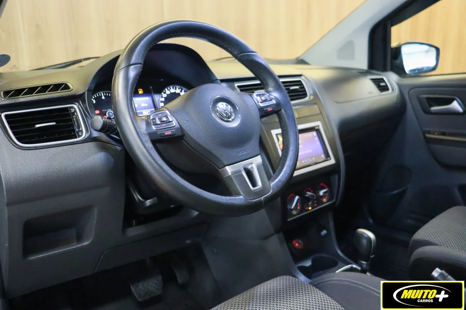 Volkswagen SpaceFox — foto 11
