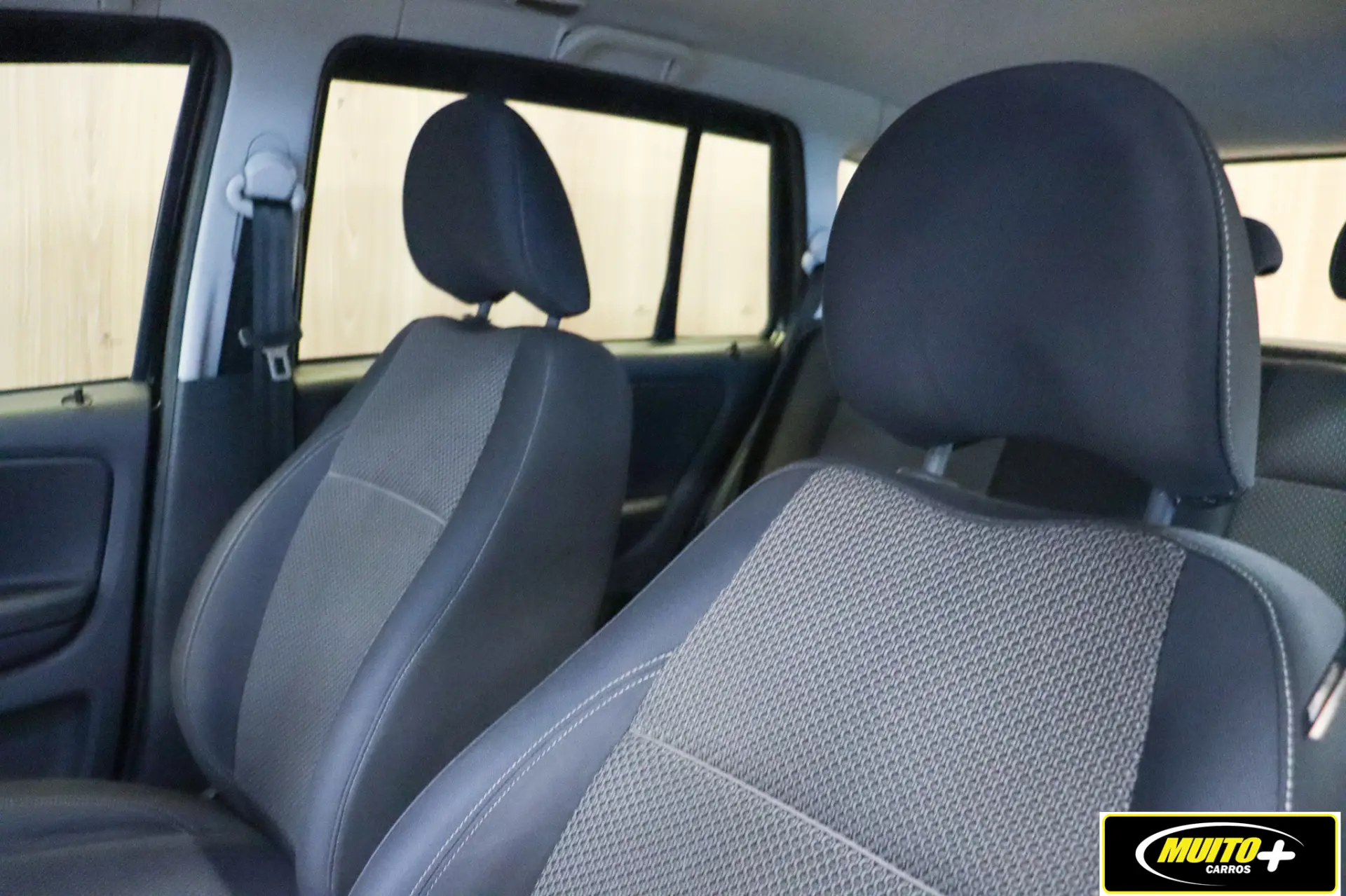 Volkswagen SpaceFox — foto 9