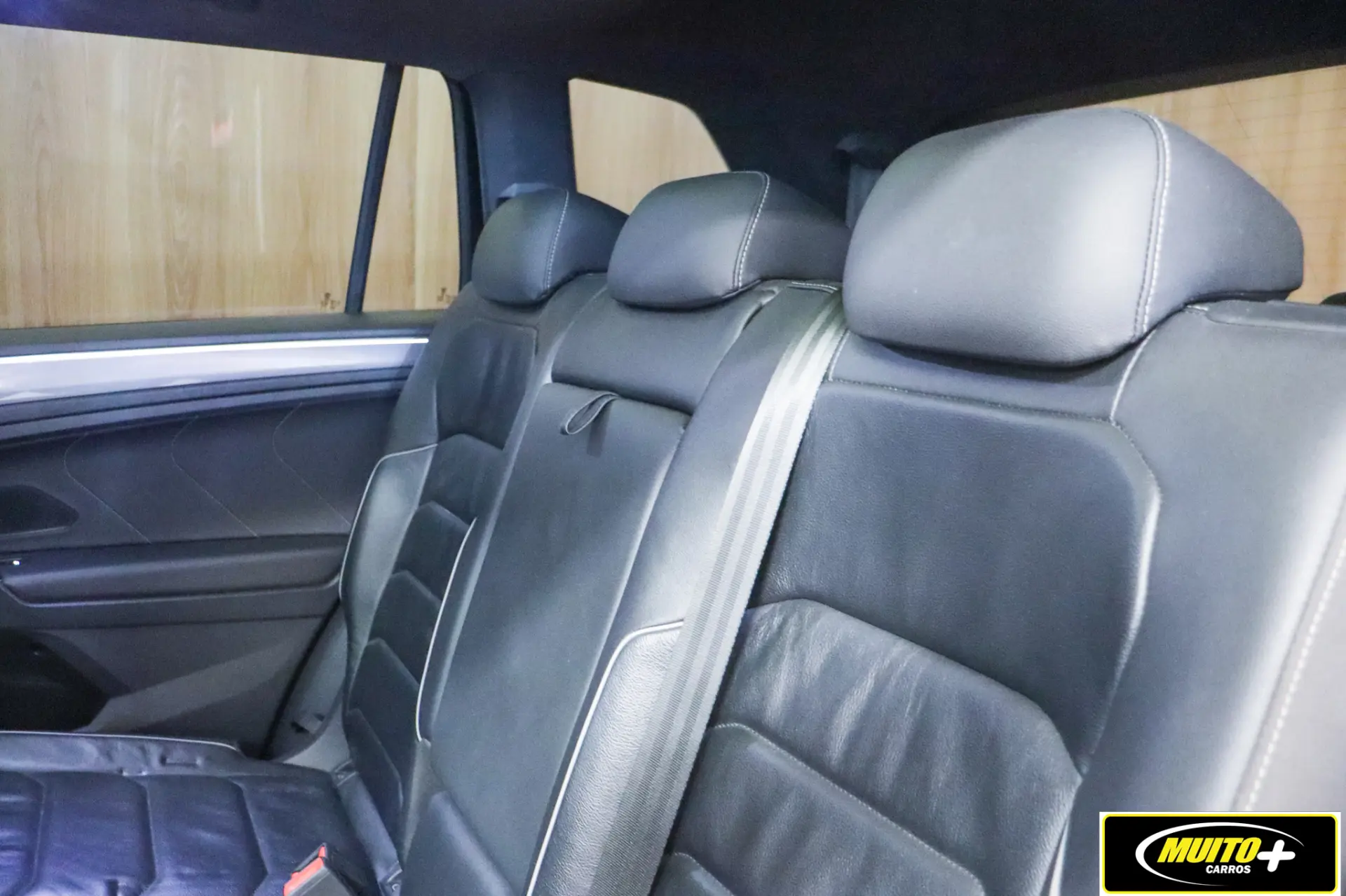Volkswagen Tiguan — foto 10