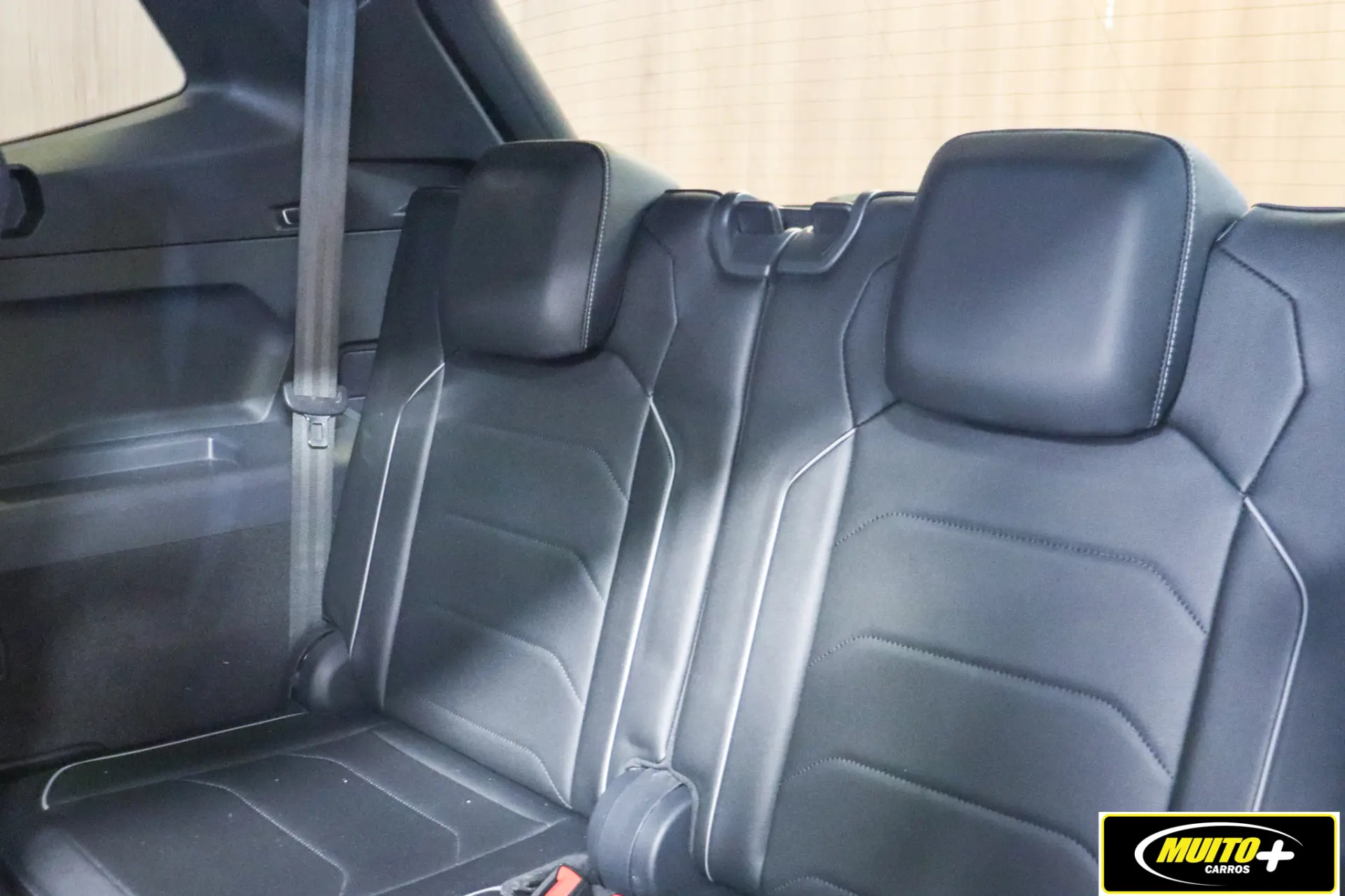 Volkswagen Tiguan — foto 16