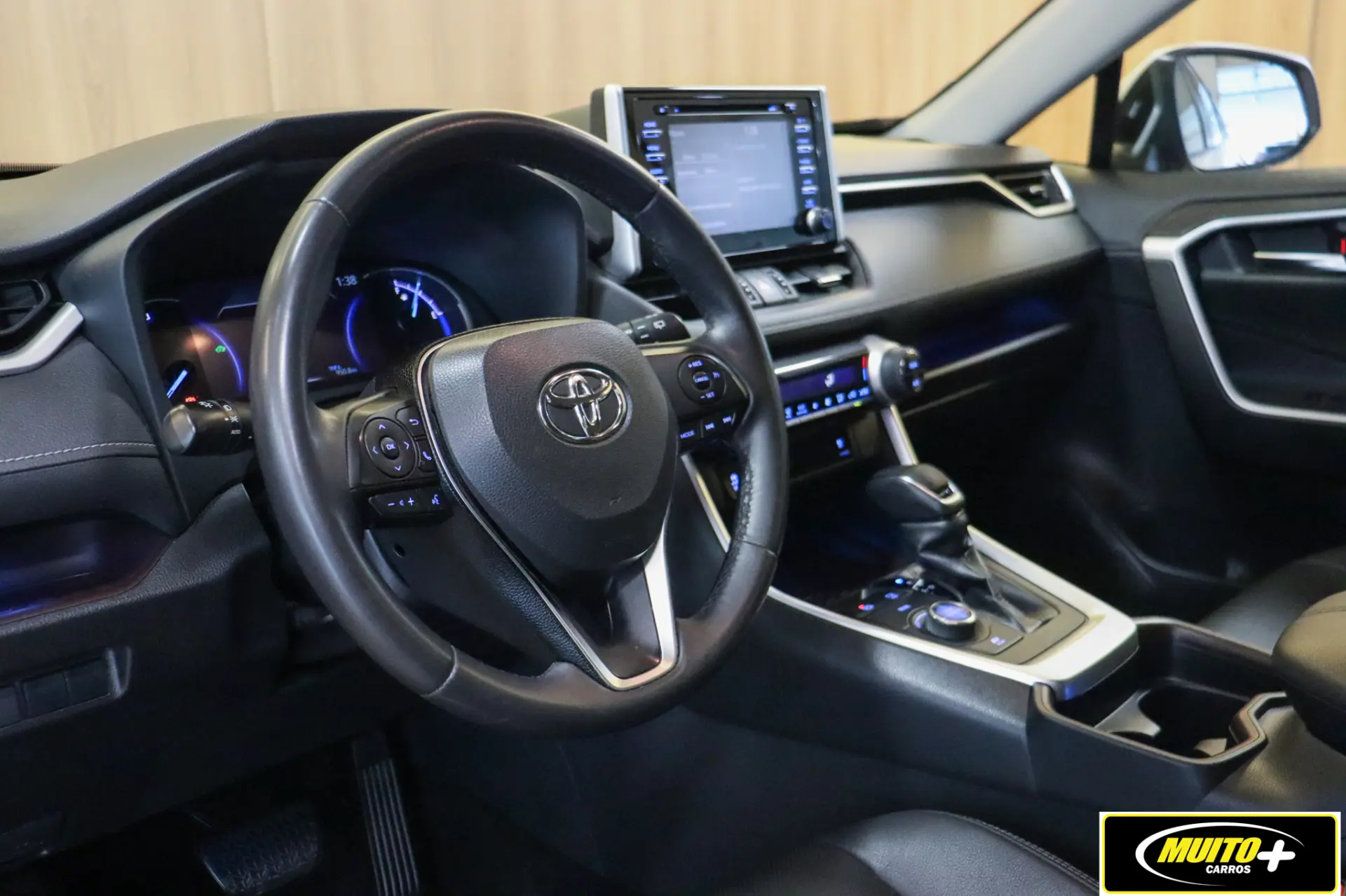 Toyota RAV4 — foto 11