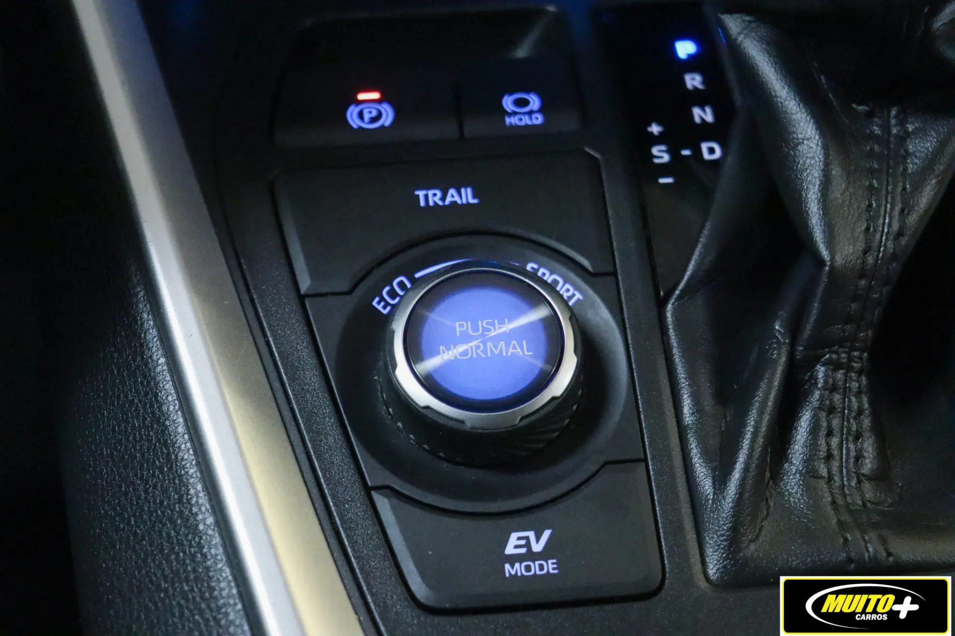 Toyota RAV4 — foto 14