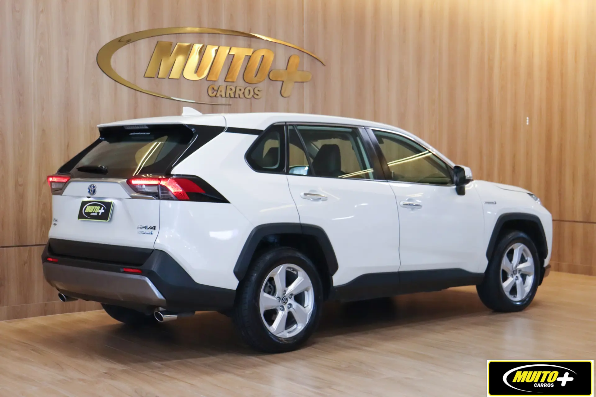 Toyota RAV4 — foto 4