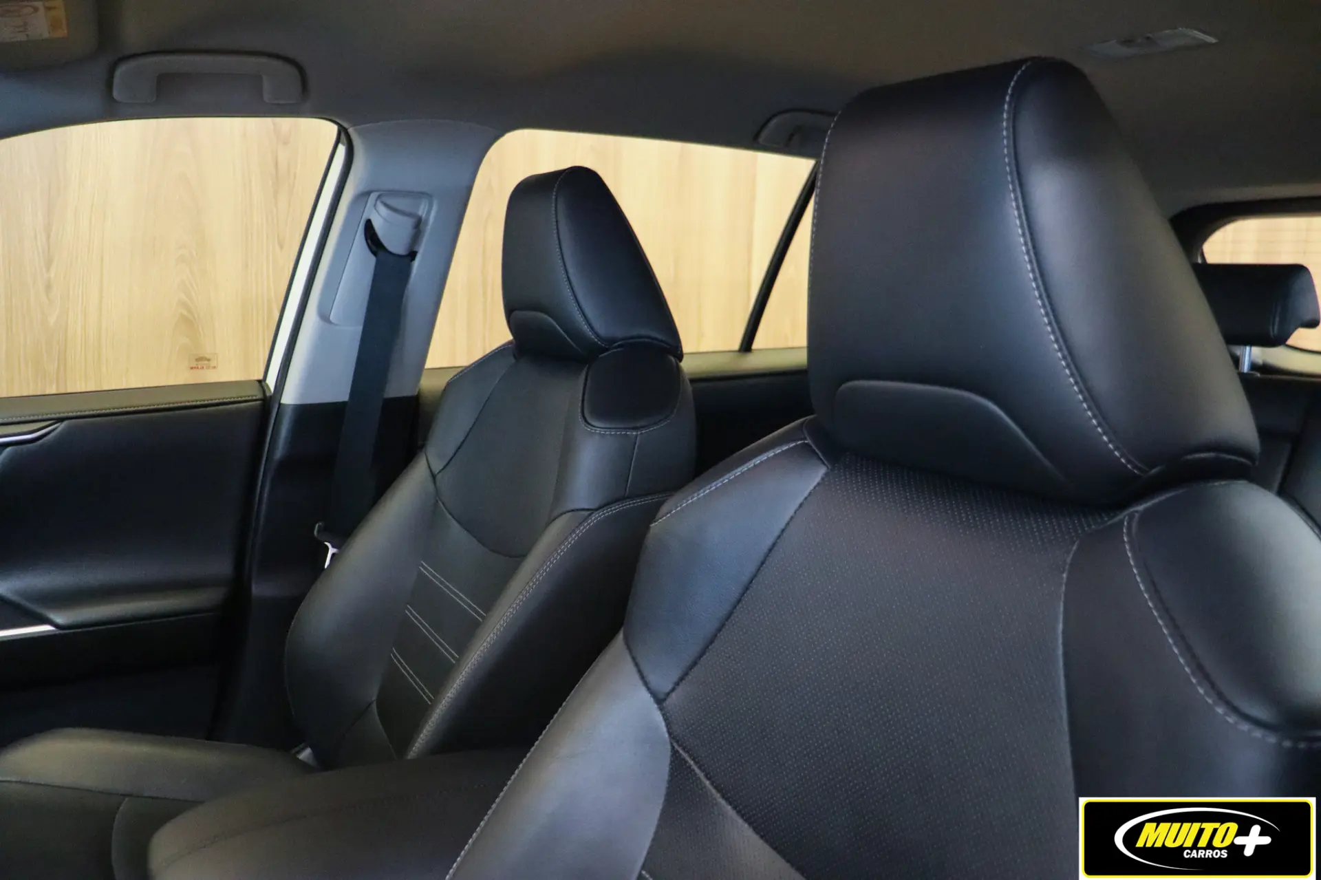 Toyota RAV4 — foto 9