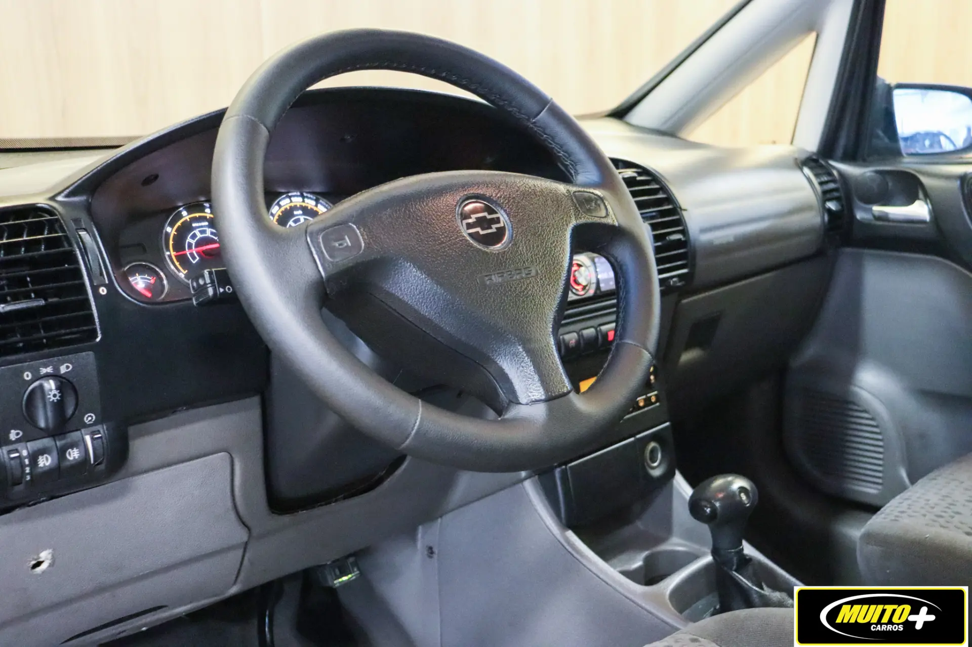 Chevrolet Zafira — foto 11