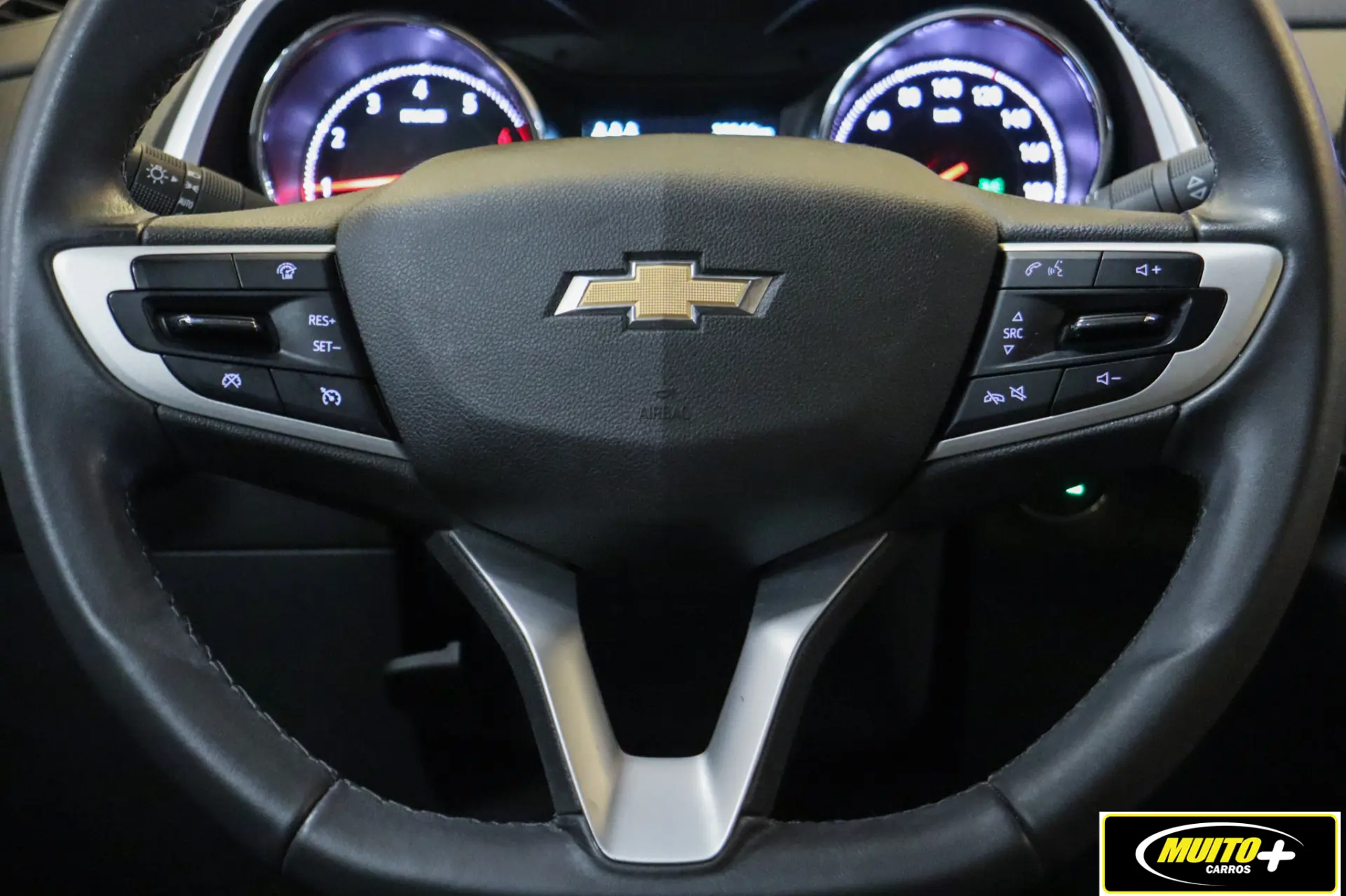 Chevrolet Tracker — foto 12