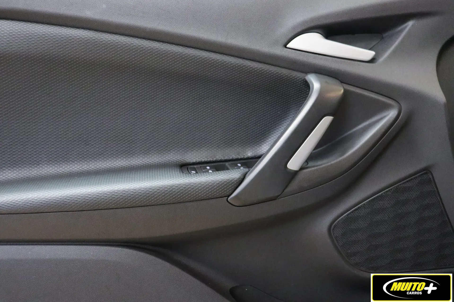 Chevrolet Tracker — foto 17