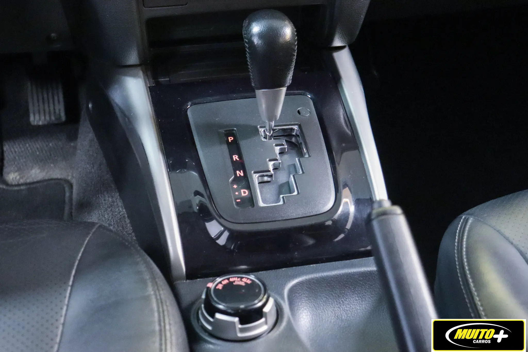Mitsubishi L200 — foto 8