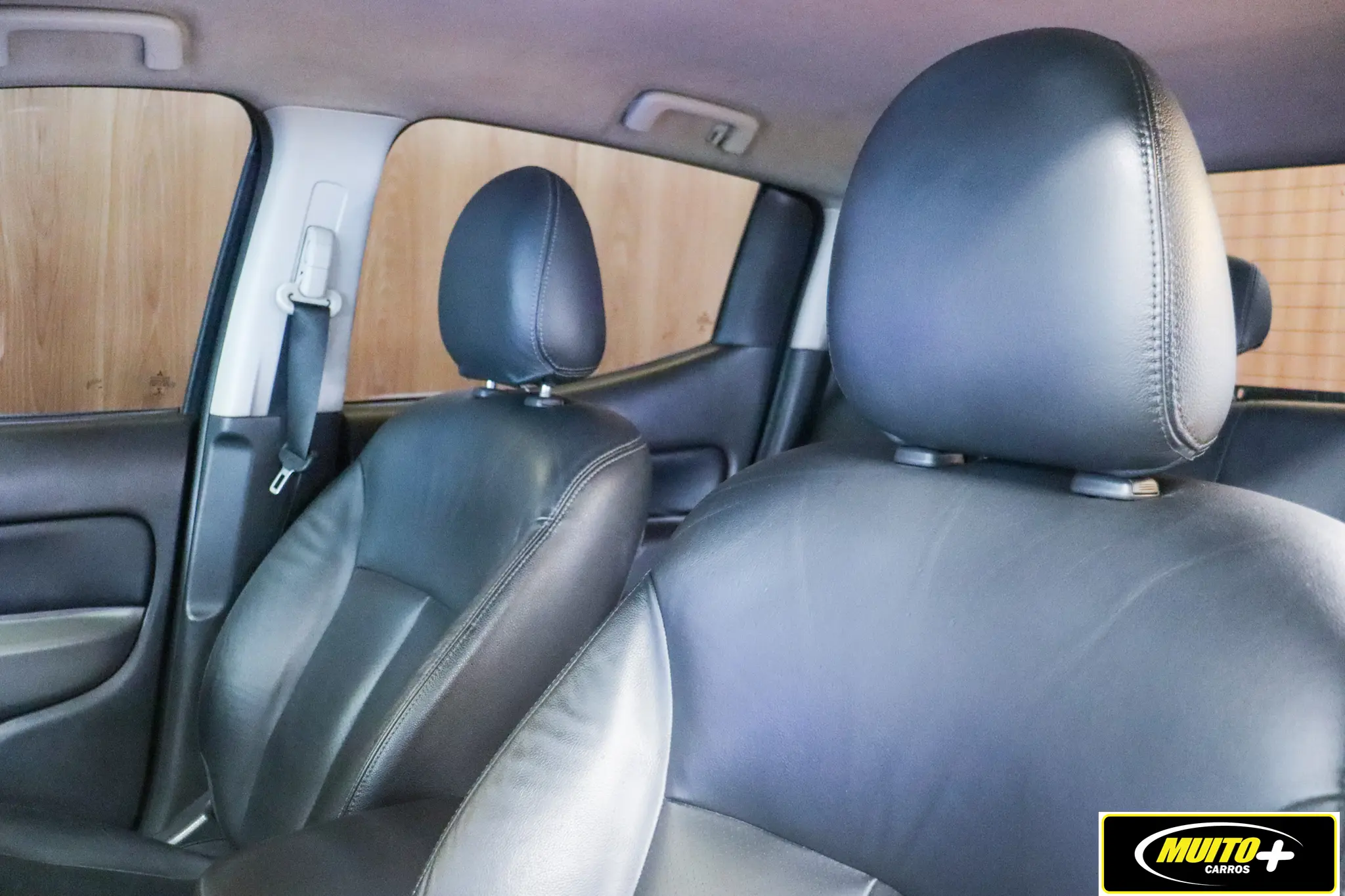 Mitsubishi L200 — foto 9