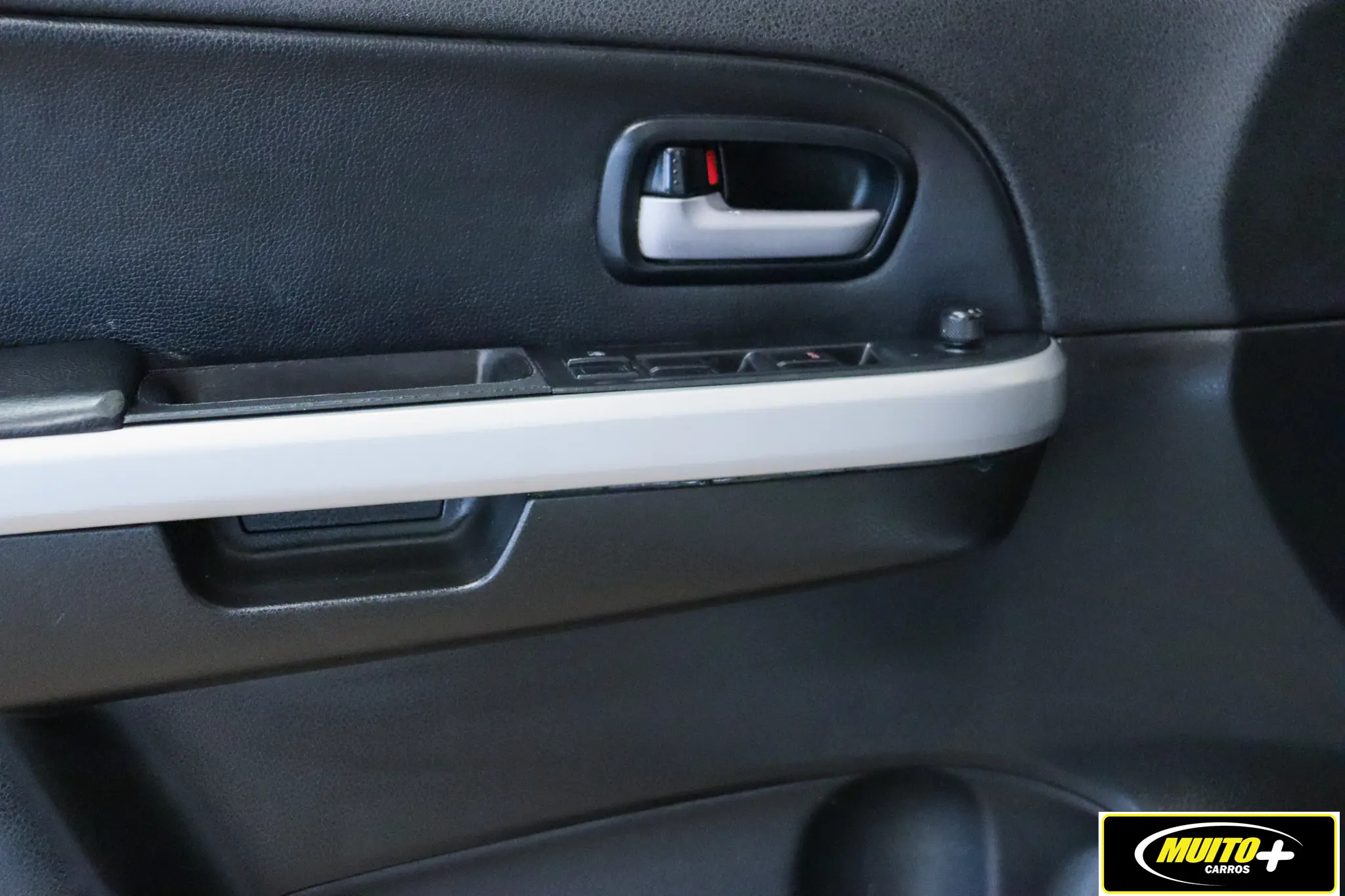 Suzuki Grand Vitara — foto 16