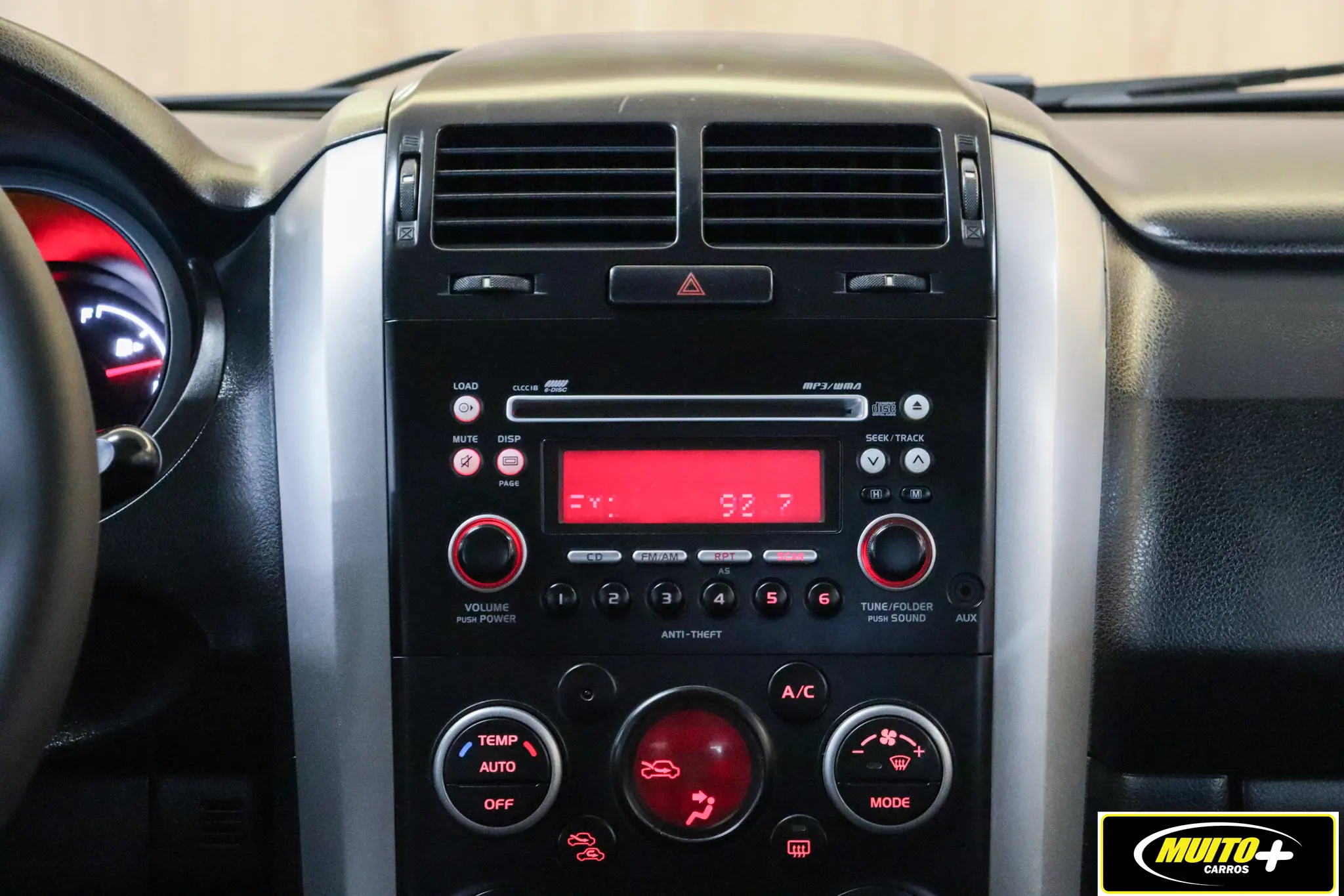 Suzuki Grand Vitara — foto 7