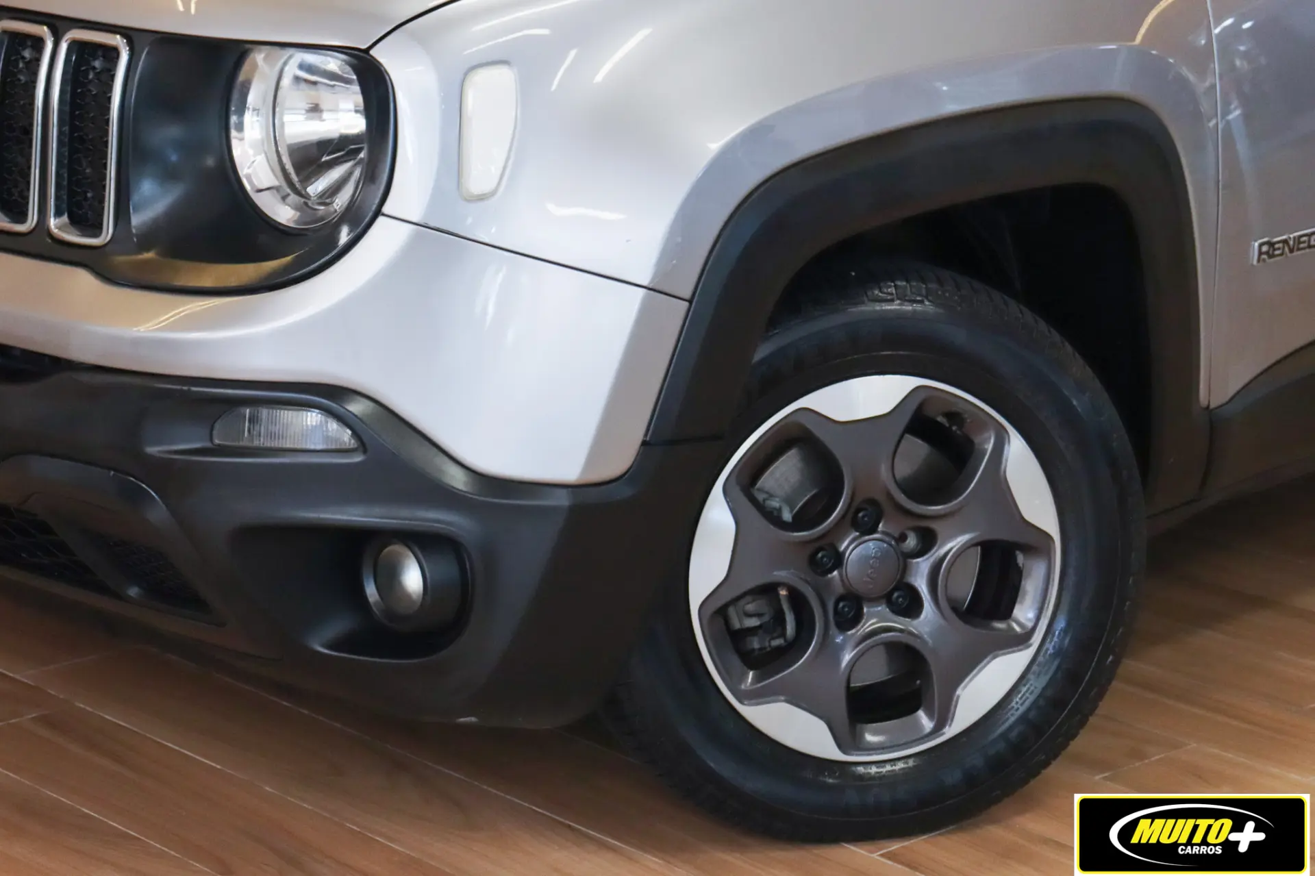 Jeep Renegade — foto 13