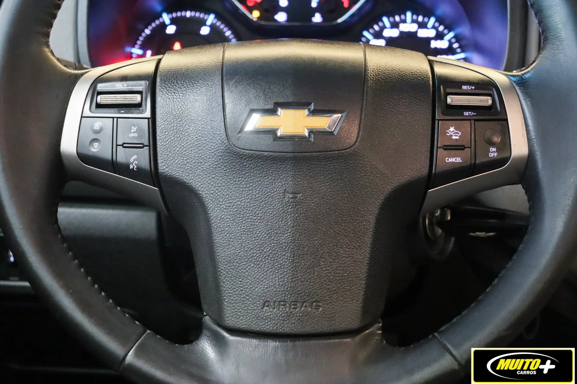 Chevrolet S10 — foto 12