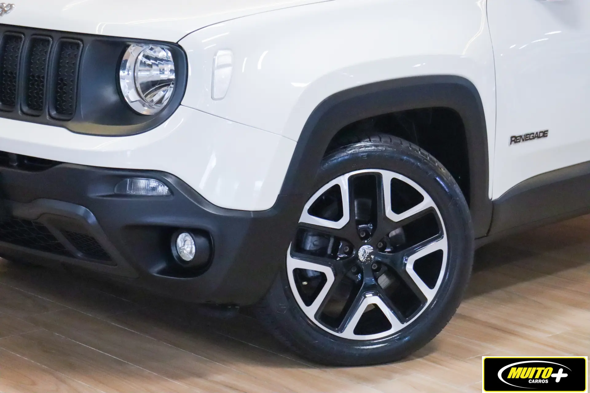 Jeep Renegade — foto 14