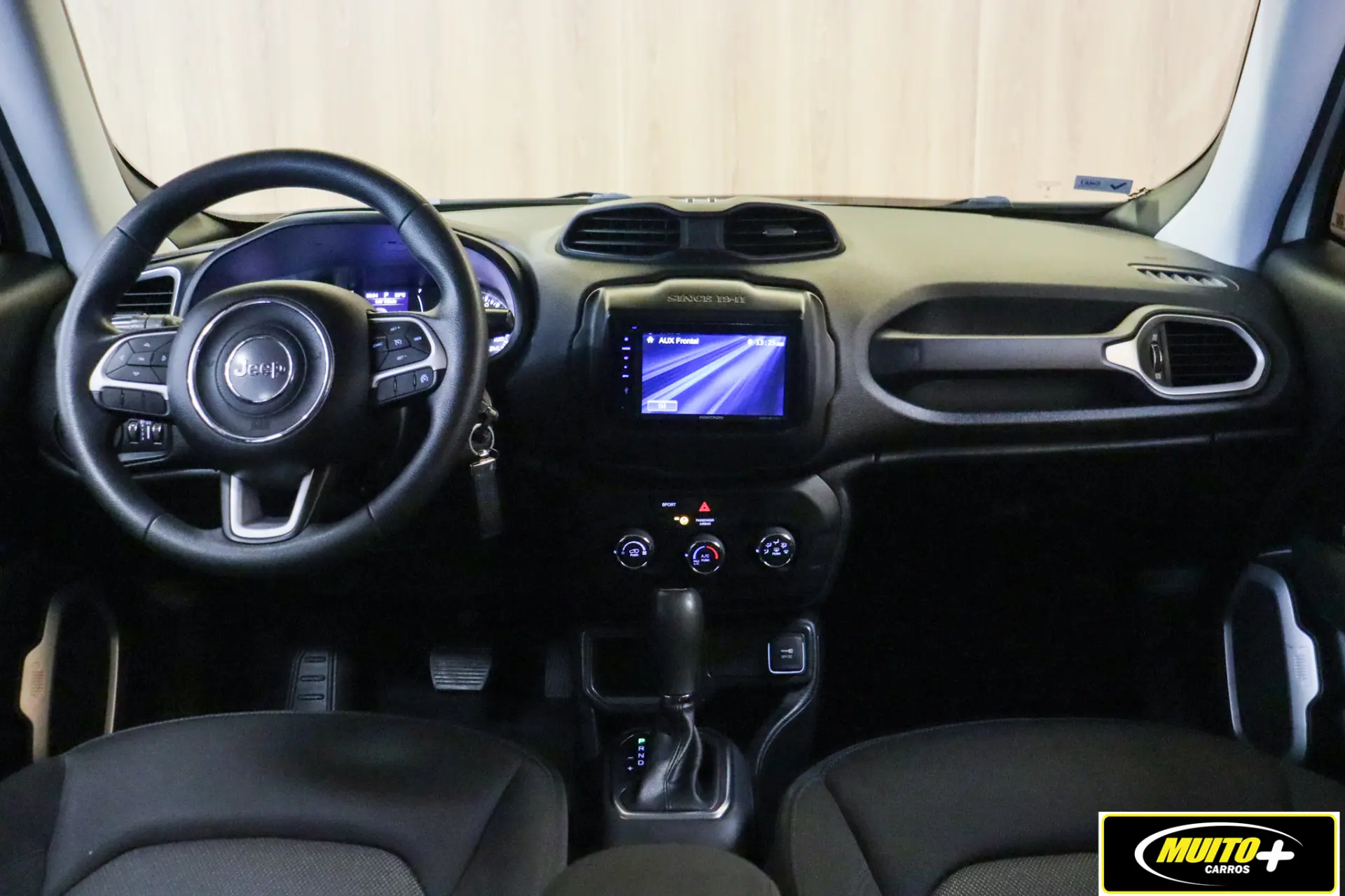 Jeep Renegade — foto 5