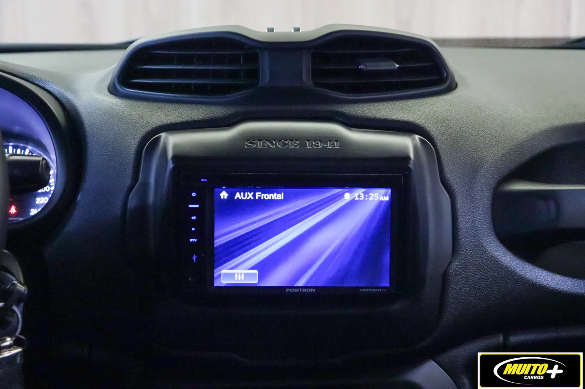 Jeep Renegade — foto 7