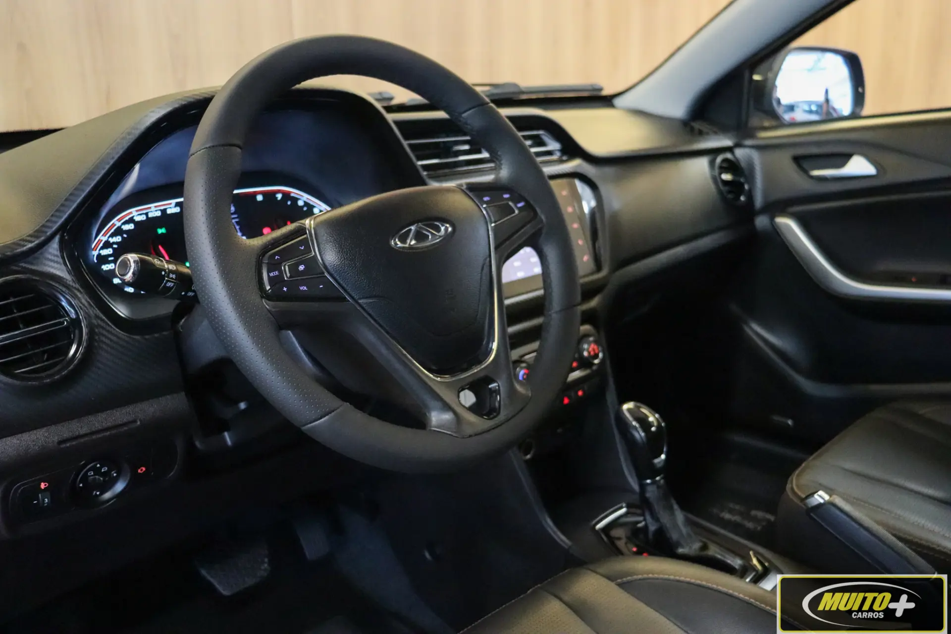 Chery Tiggo 2 — foto 11