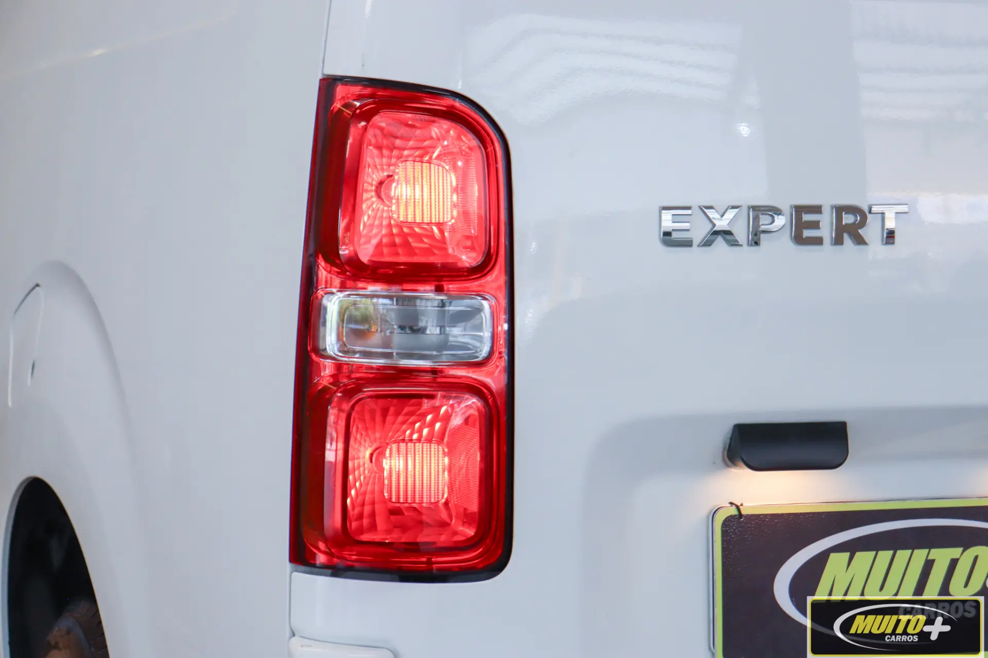 Peugeot Expert — foto 11