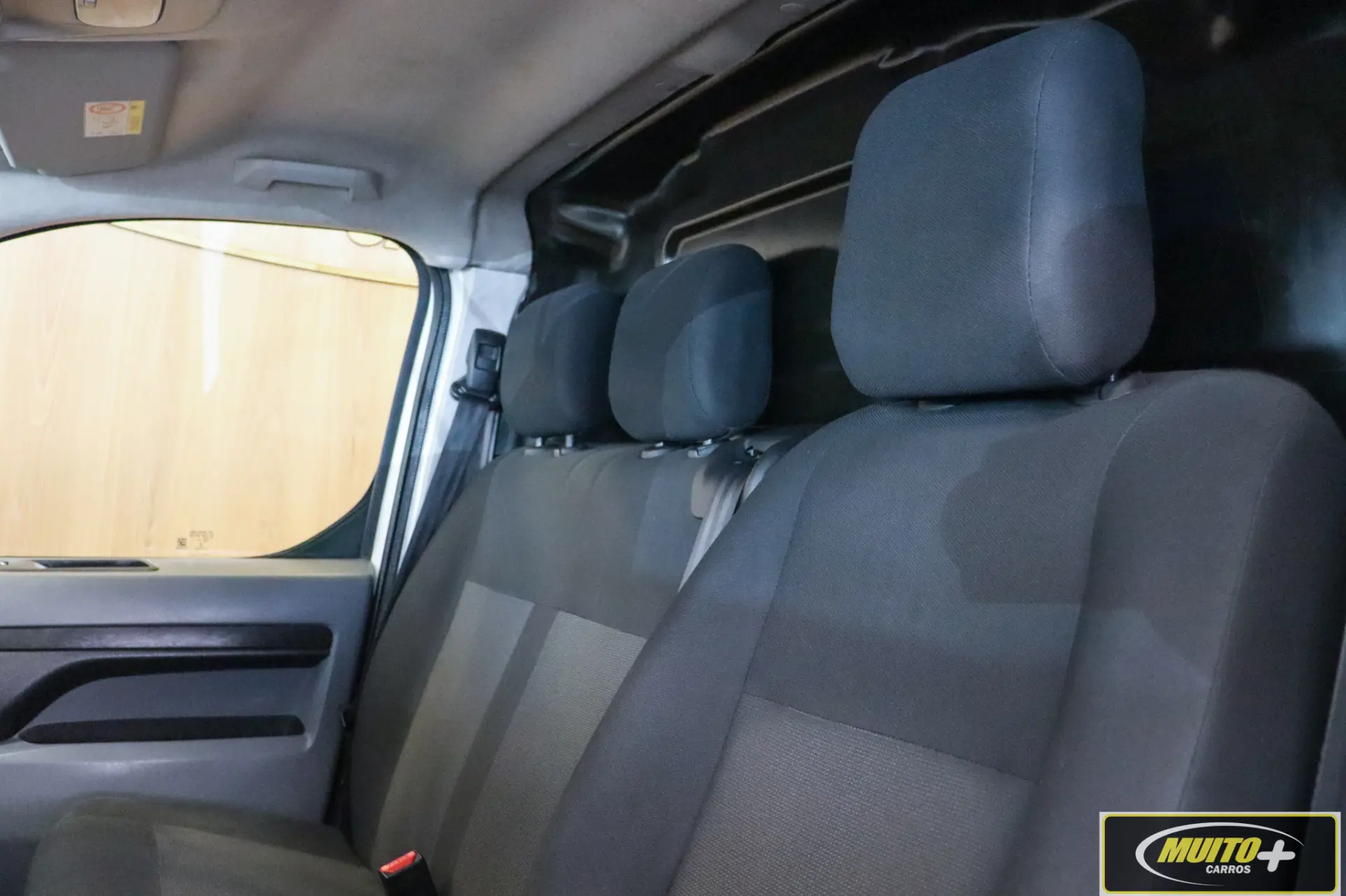 Peugeot Expert — foto 6