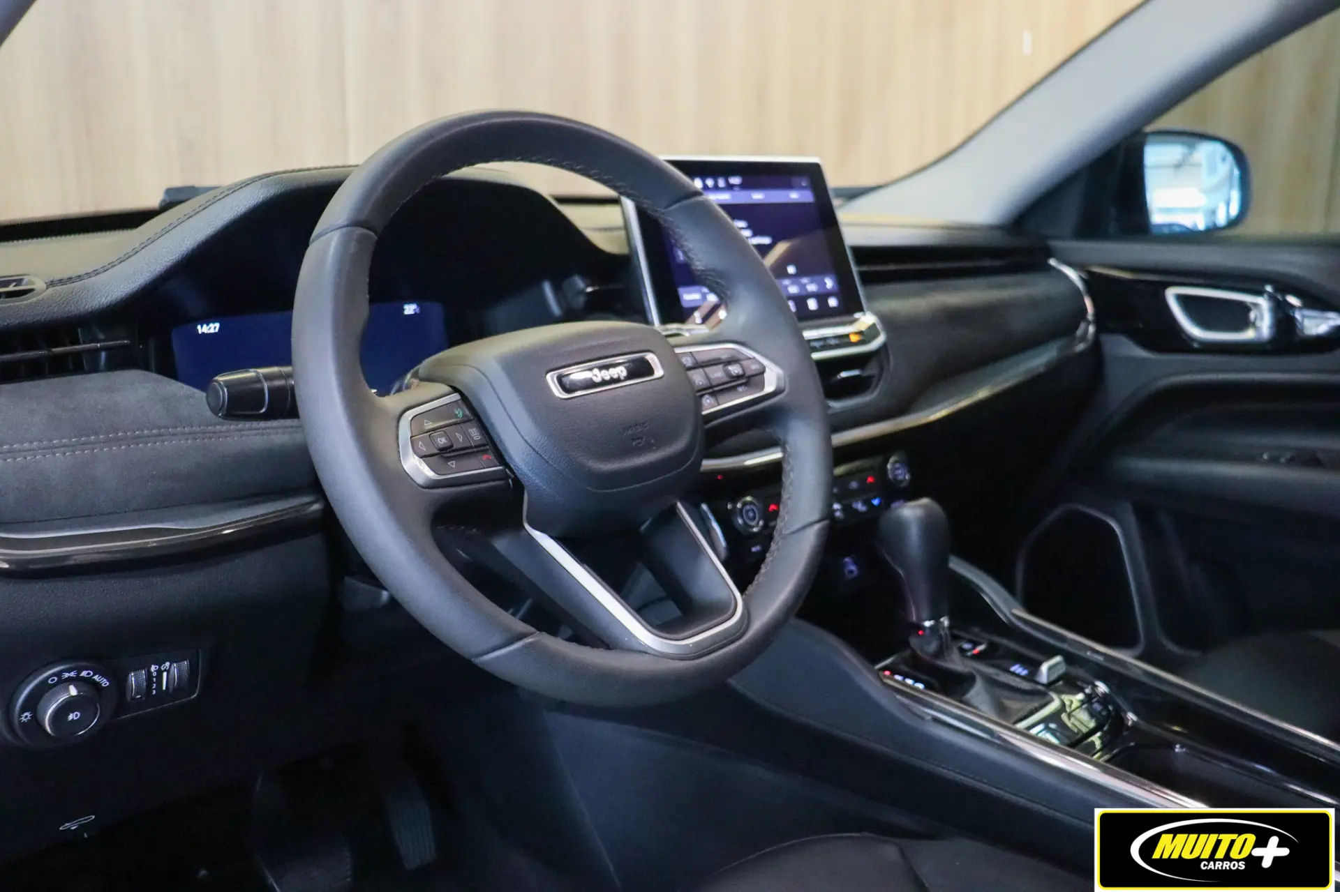 Jeep Commander — foto 11