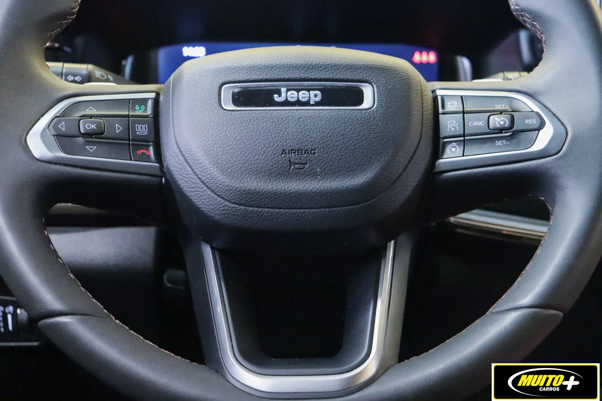 Jeep Commander — foto 12