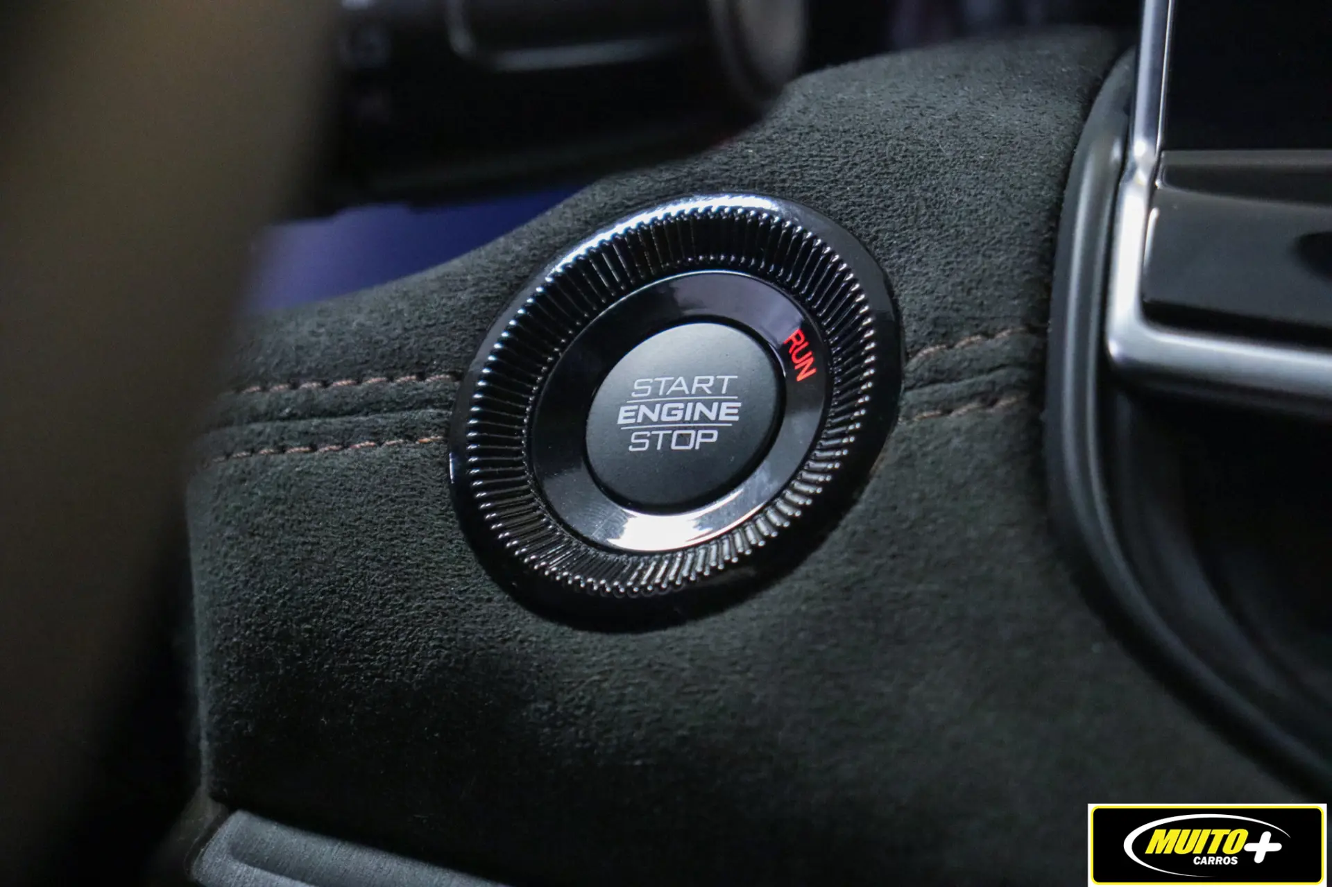 Jeep Commander — foto 14