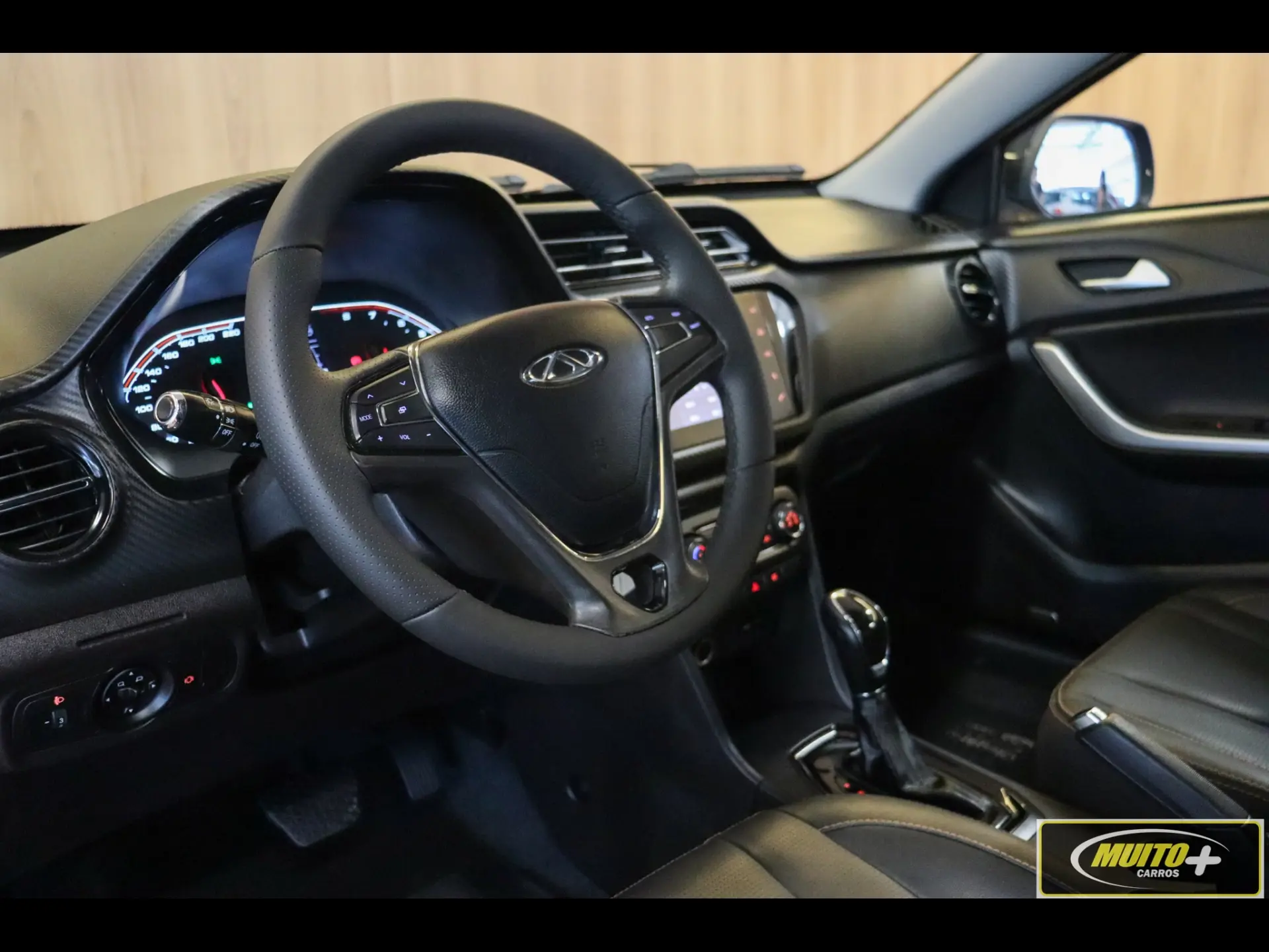 Chery Tiggo 2 — foto 11